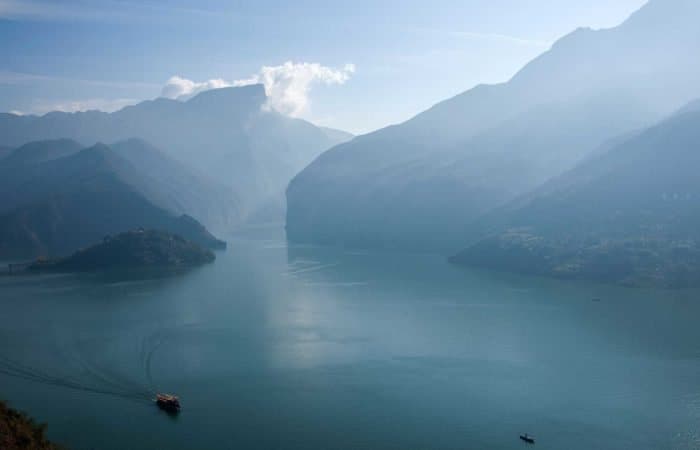Yangtze River & Yellow Mountain — view 1